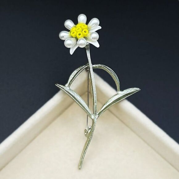 Silver with White Pearl Beaded and Enamel Stemmed Daisy Flower Pin Back Brooch - Picture 3 of 8